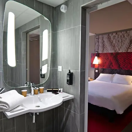 Ibis Moulins Hotel 3*