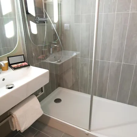 Ibis Moulins