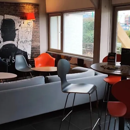Ibis Moulins Hotel 3*