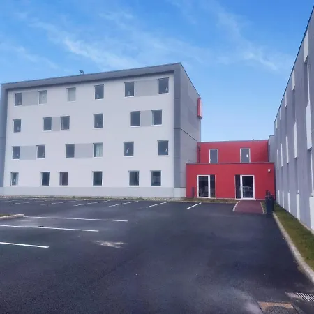 Ibis Moulins Hotel 3*