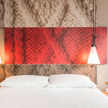 Ibis Moulins