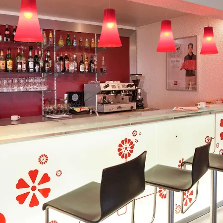 Ibis Moulins 3* Moulins (Allier)