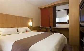 Hotel Ibis Moulins 3*