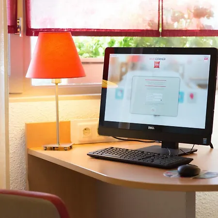 Hotel Ibis Moulins 3*