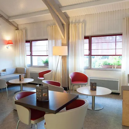Hotel Ibis Moulins 3*